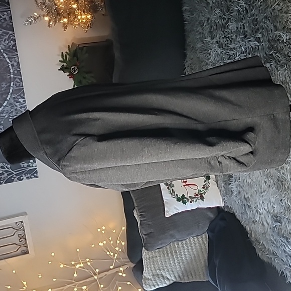 MK MICHEAL KORS Women's Gray Strech Blazer! Made For Comfort!! - Picture 3 of 11